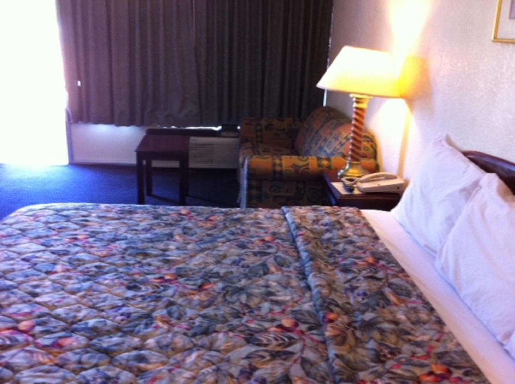 Kings Inn Valliant Стая снимка